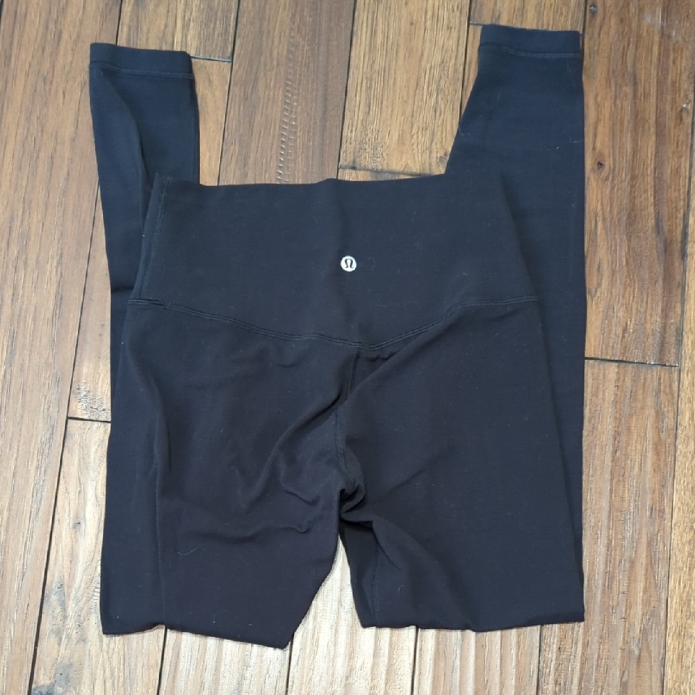 Women's Lululemon Align High Rise Leggings Size 6